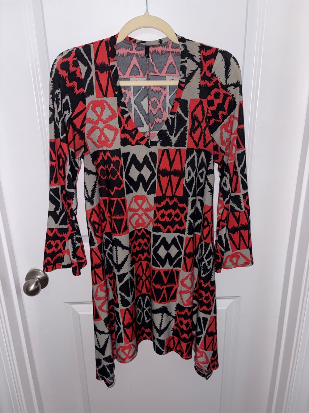 Geometric V-Neck Tunic in Coral, Black & Gray